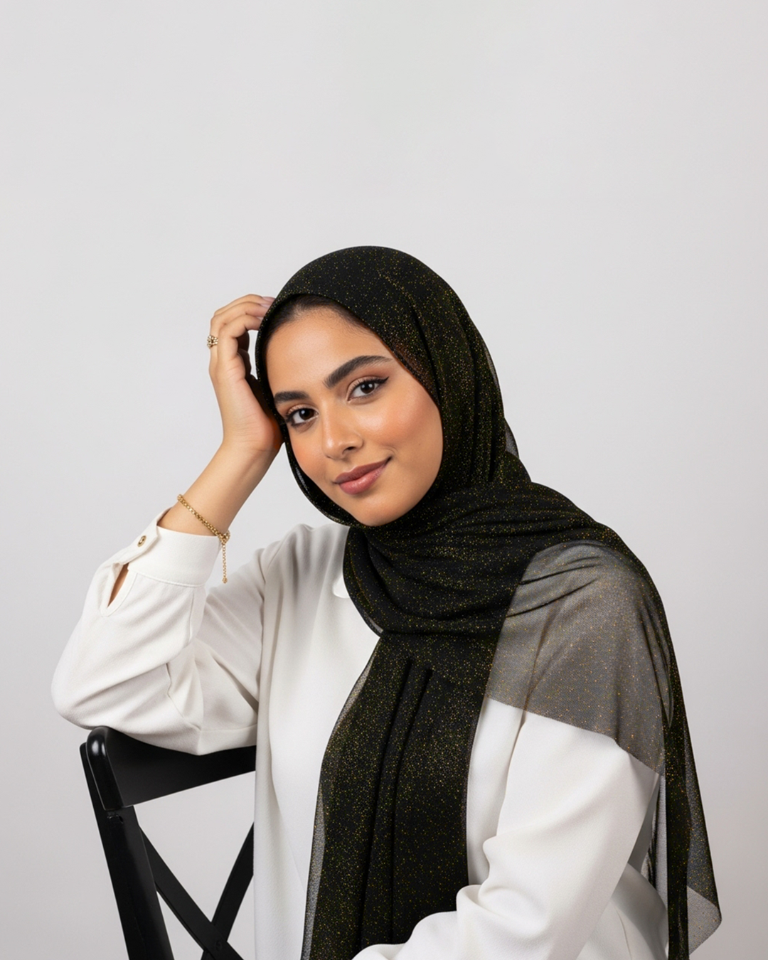 Sparkle Tulle Veil in black and gold