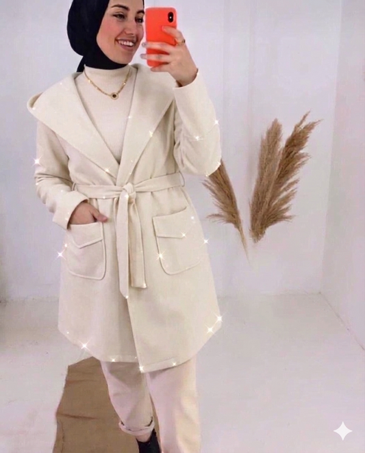 Chic Cardigan in light cream beige