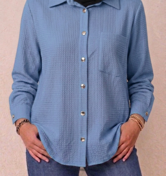 The Shirt in blue