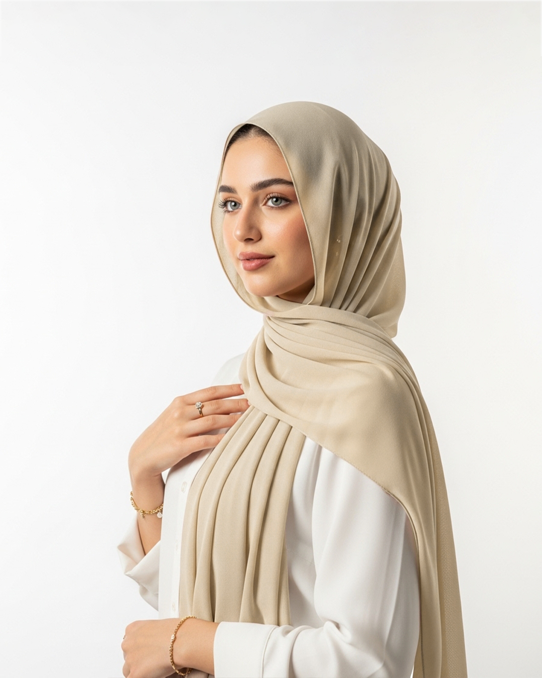 Chiffon veil in Beige